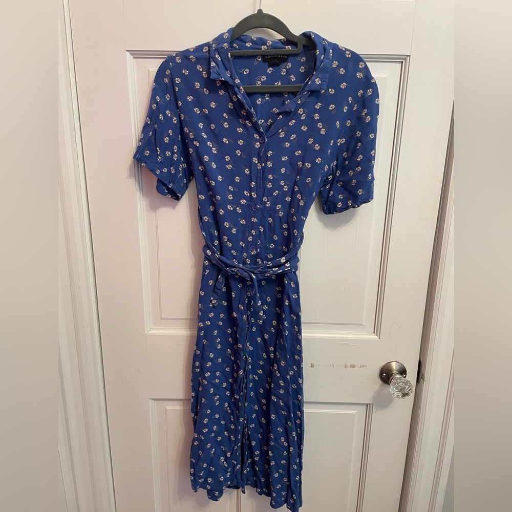 Wednesday’s Girl Floral Blue Dress Size Medium with tie belt